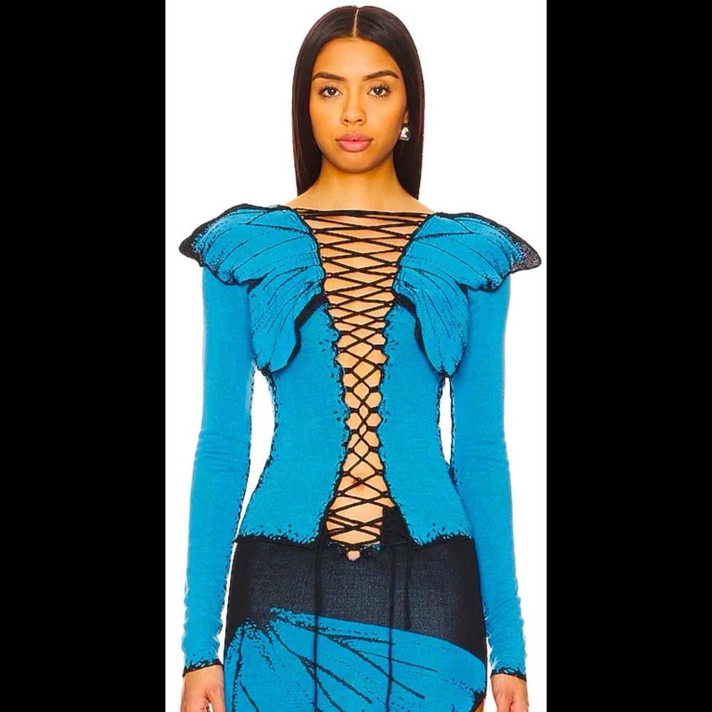 1XBlue Butterfly Lace up top